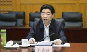 北大第一位“大学生村官”被双开